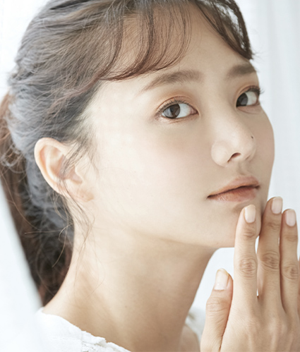 눈 밑 리프팅 이미지